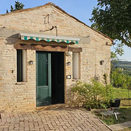 Bio At Us Panzió Falerone