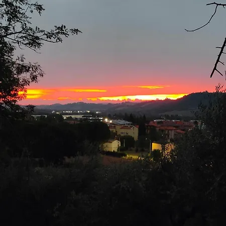 ベッド・アンド・ブレックファスト Bio At Us Falerone