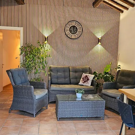 Bio At Us 3* Falerone